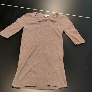 Sweater knit maternity tip